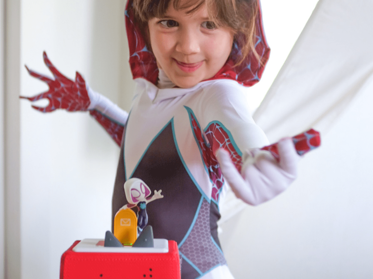 Child Playing With Marvel'S Spidey And His Amazing Friends: Ghost-Spider Tonie