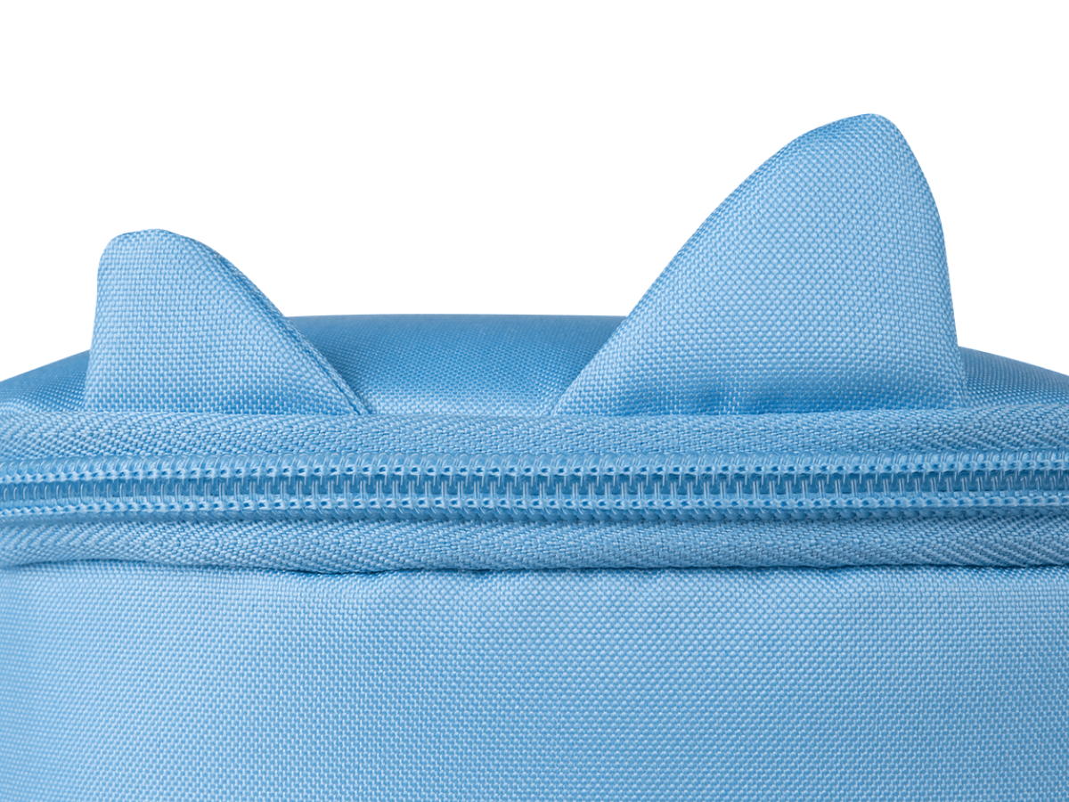 Toniebox Lite Backpack Arctic Blue zoomed in view of zipper and ears