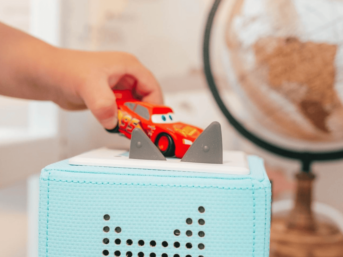 Child Playing With Disney & Pixar Cars: Lightning Mcqueen Tonie