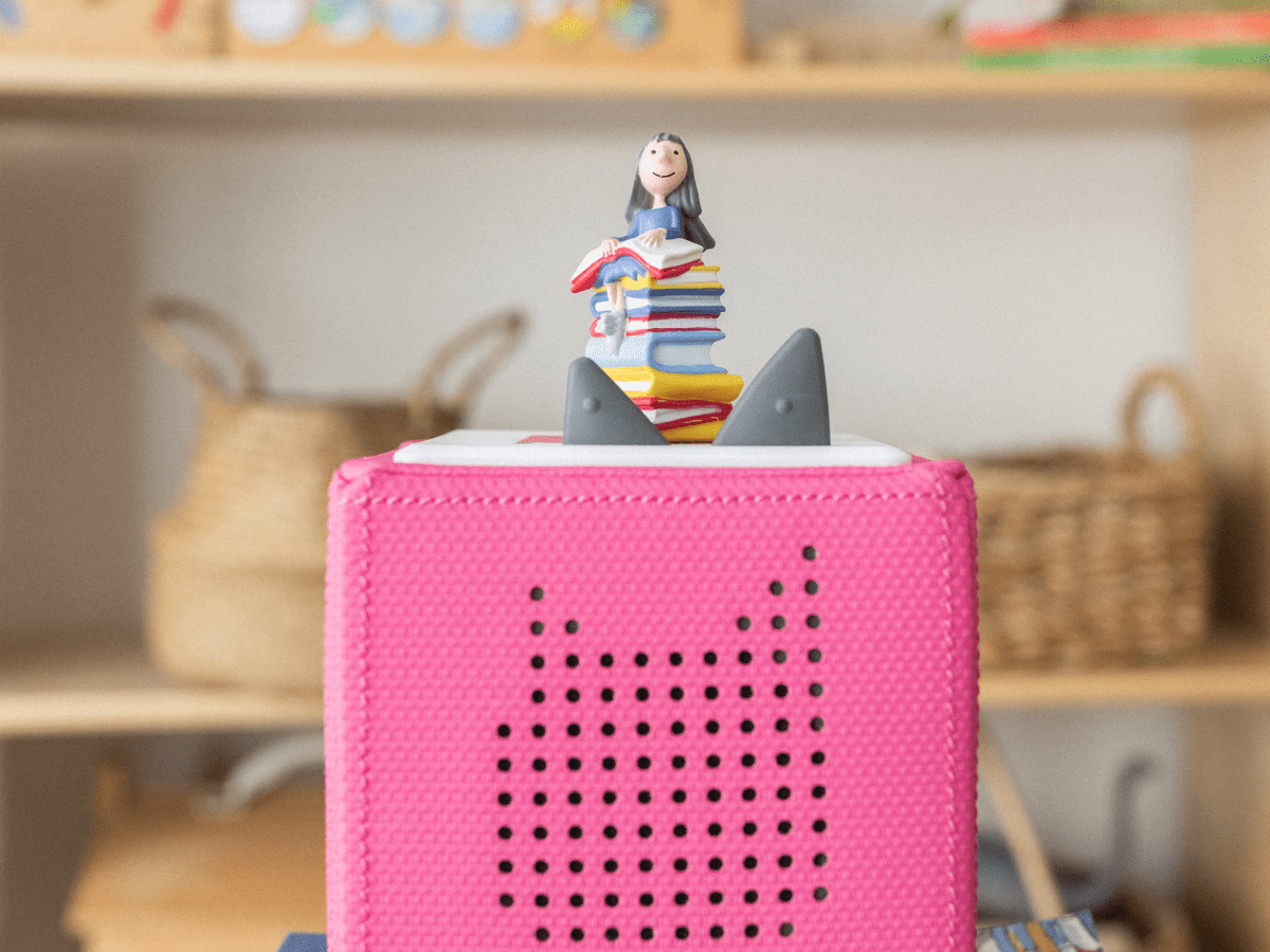 Child Playing With Roald Dahl: Matilda Tonie