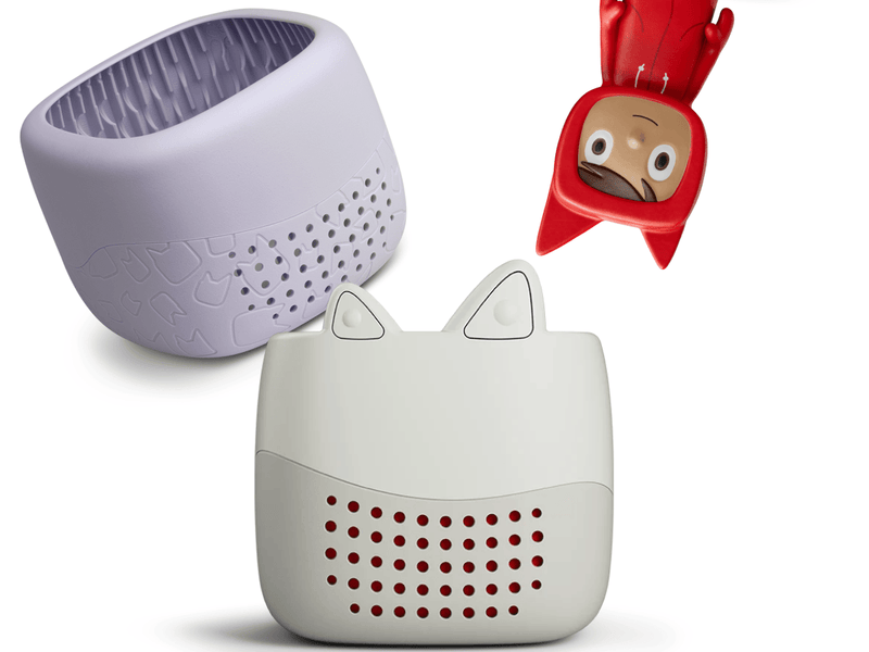 Toniebox Lite, an audio player for kids with Rubie Creative Tonie audio figurine and purple cover | Illustration