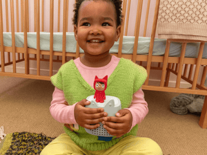 Child playing with a Rubie Creative Tonie and the Toniebox Lite