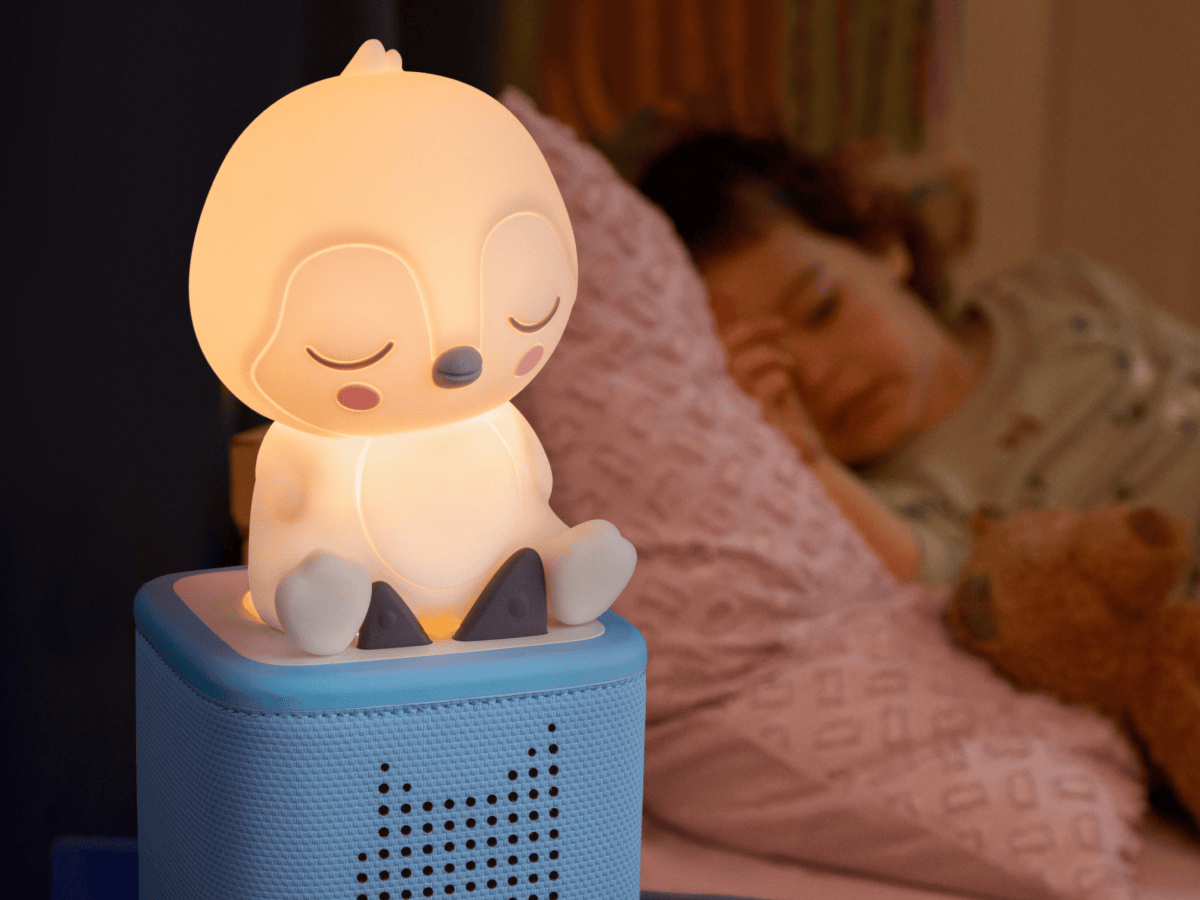 Sleepy Friends Sleepy Penguin Night Light audio figurine with content illustration