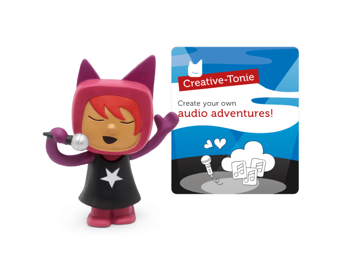 Singer Creative-Tonie with a branded content card